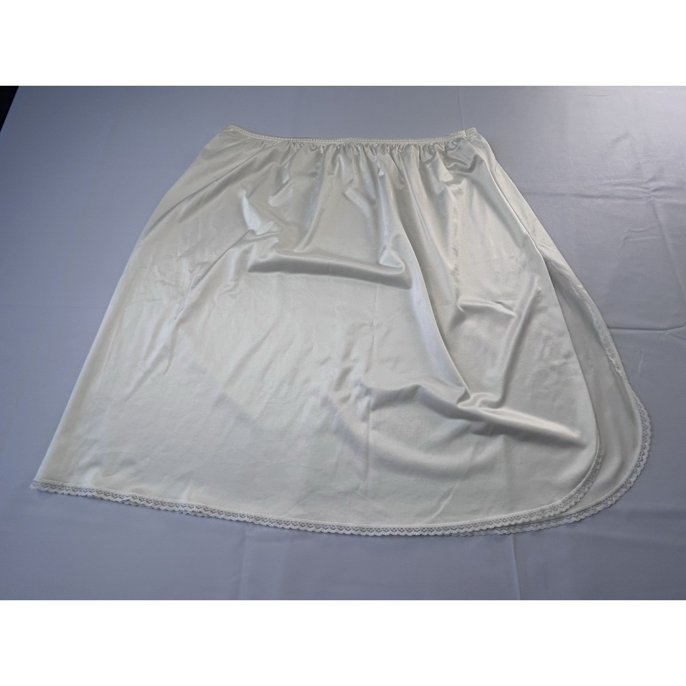 VTG Vanity‎ Fair Cream Silky Half Slip 2XL Lace Lingerie Classic  Romantic